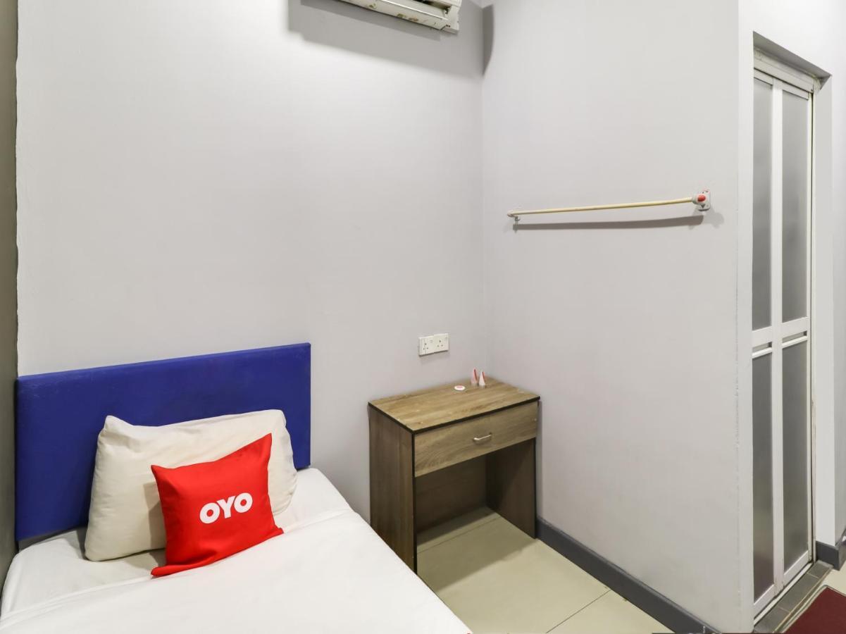Oyo 89381 Moonnight Hotel Batu Caves Luaran gambar