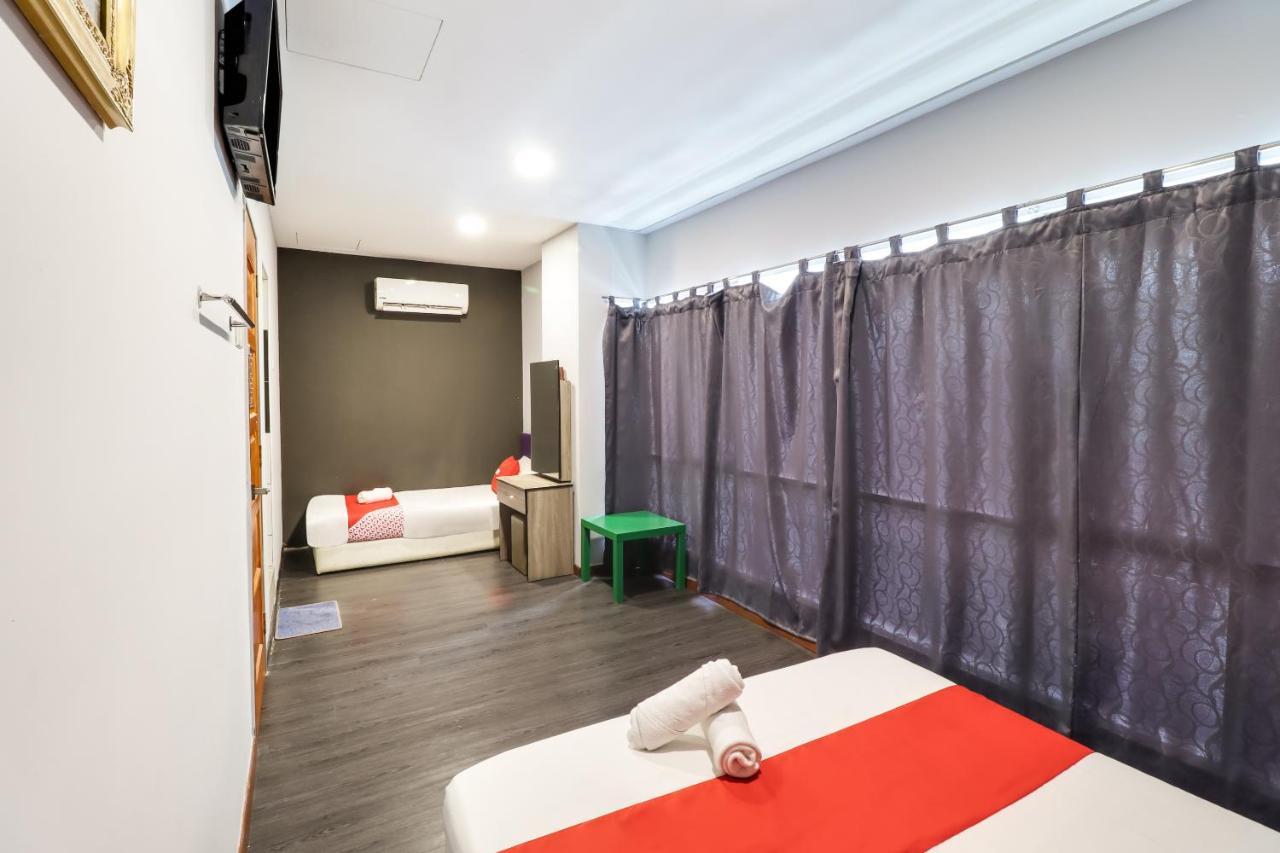 Oyo 89381 Moonnight Hotel Batu Caves Luaran gambar